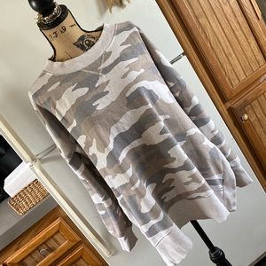 AERIE camo legging sweatshirt size woman’s extra large